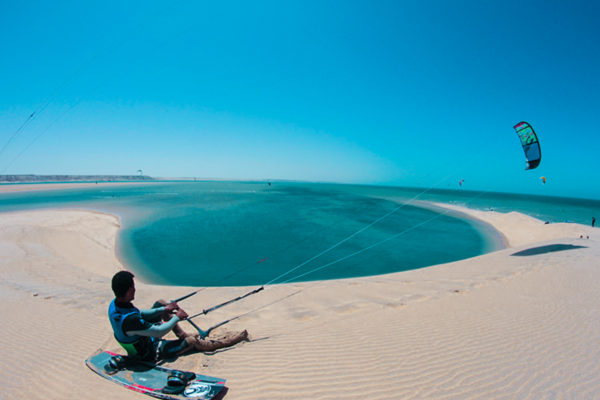 Imageof a man doing kite surf